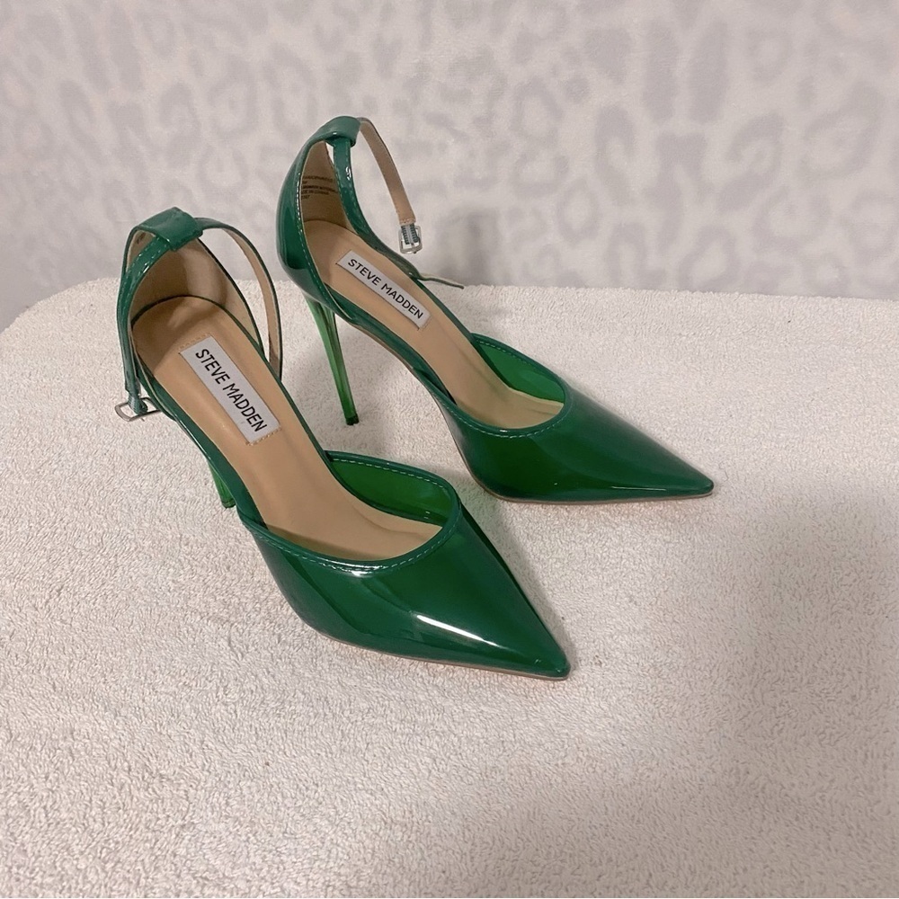 Steve Madden Opar Stiletto Pointed Toe Ankle Strap Heels Translucent Green NWOT